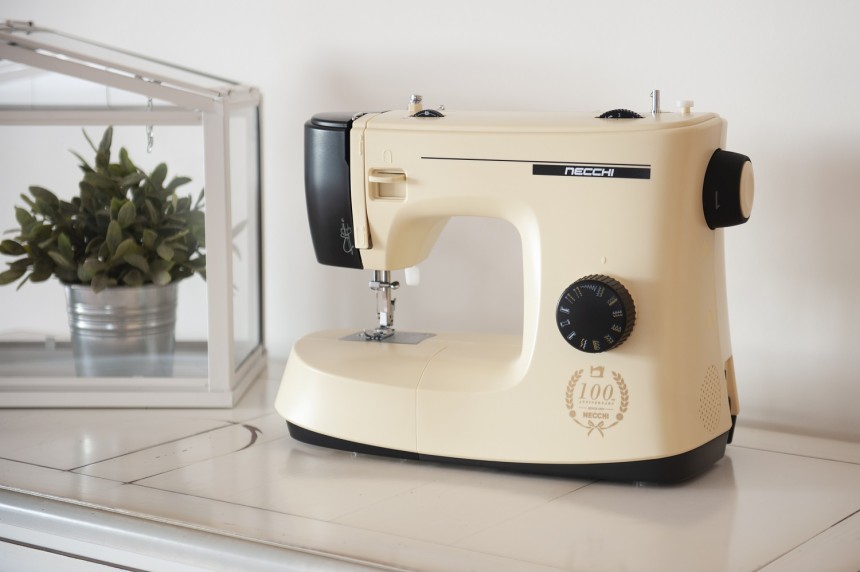 Shopty Macchina per cucire Necchi Mirella KM417A - Edizione Limitata Esclusiva Anniversario Moda