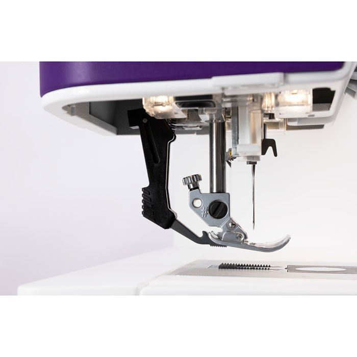 Shopty Macchina per cucire Pfaff Expression 710 Italia