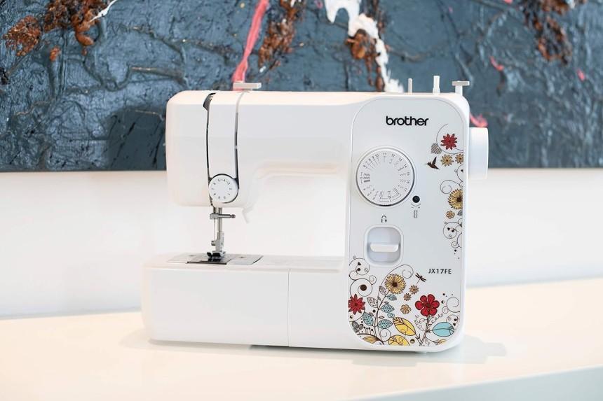 Shopty Brother JX17FE (Fantasy Edition) Macchina per Cucire Automatica con 17 Punti di Cucito Completa e Facile per Principianti - Offerta con Tavolo prolunga e Borsa In Linea